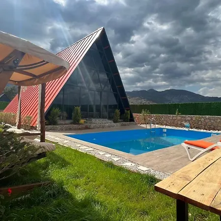 Hidden Paradise Garden Вилла